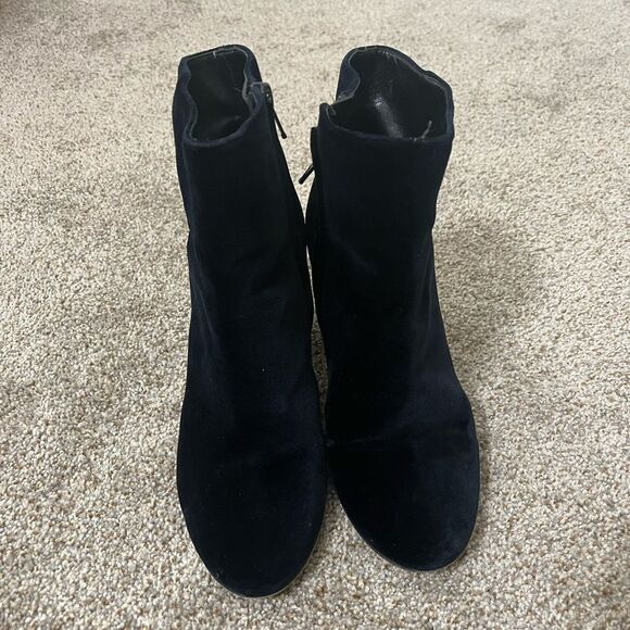 CLUB MONACO Velvet navy blue booties - Picture 4 of 11